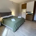 Апартаменты Hamlet Gem *