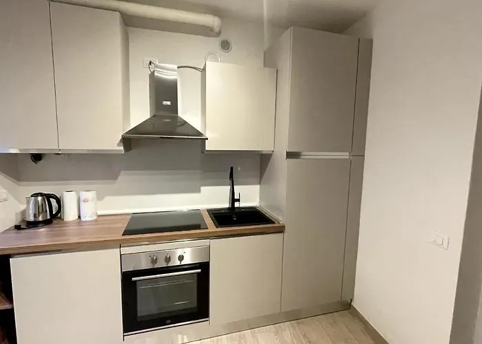 Hamlet Gem Apartment *